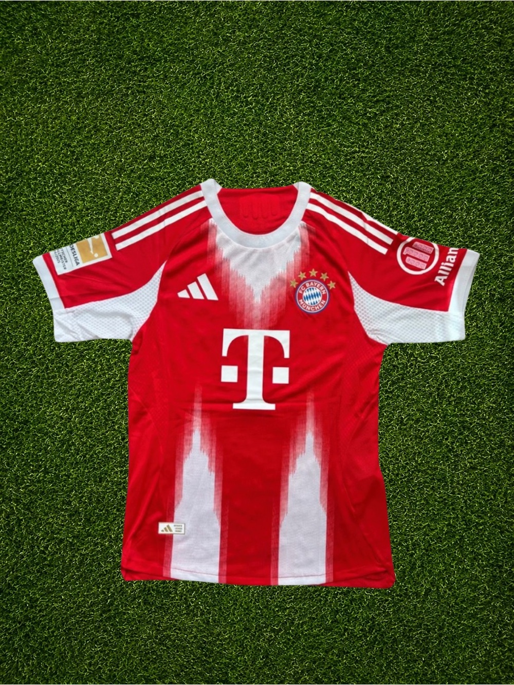NWT FC Bayern München Harry Kane #9 Home Jersey